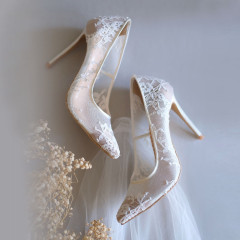 ODETTE WITH FRENCH LACE